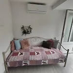 Zoric Apartments & Rooms 2